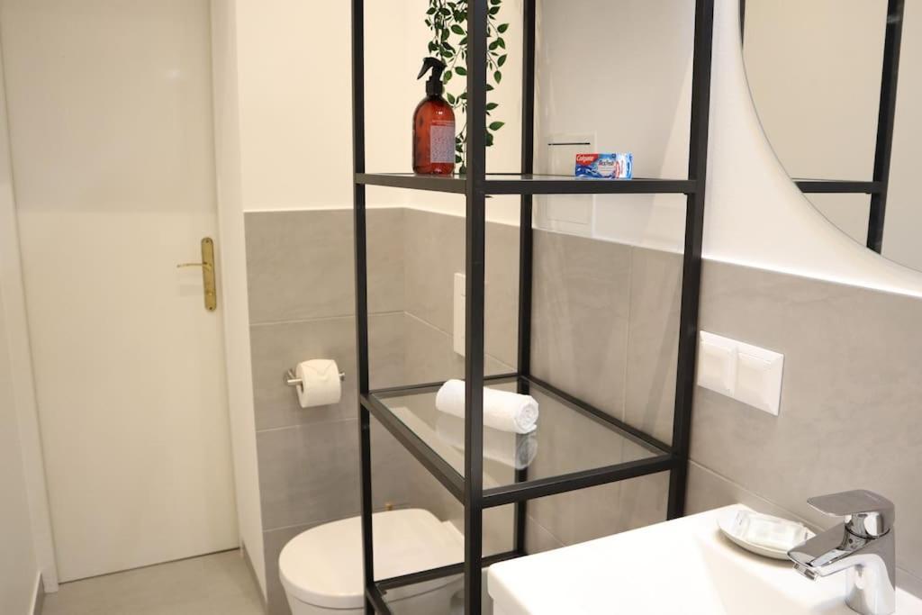 Bloom - Cozy Apartment, 5 Stops To City Center Vienna Esterno foto