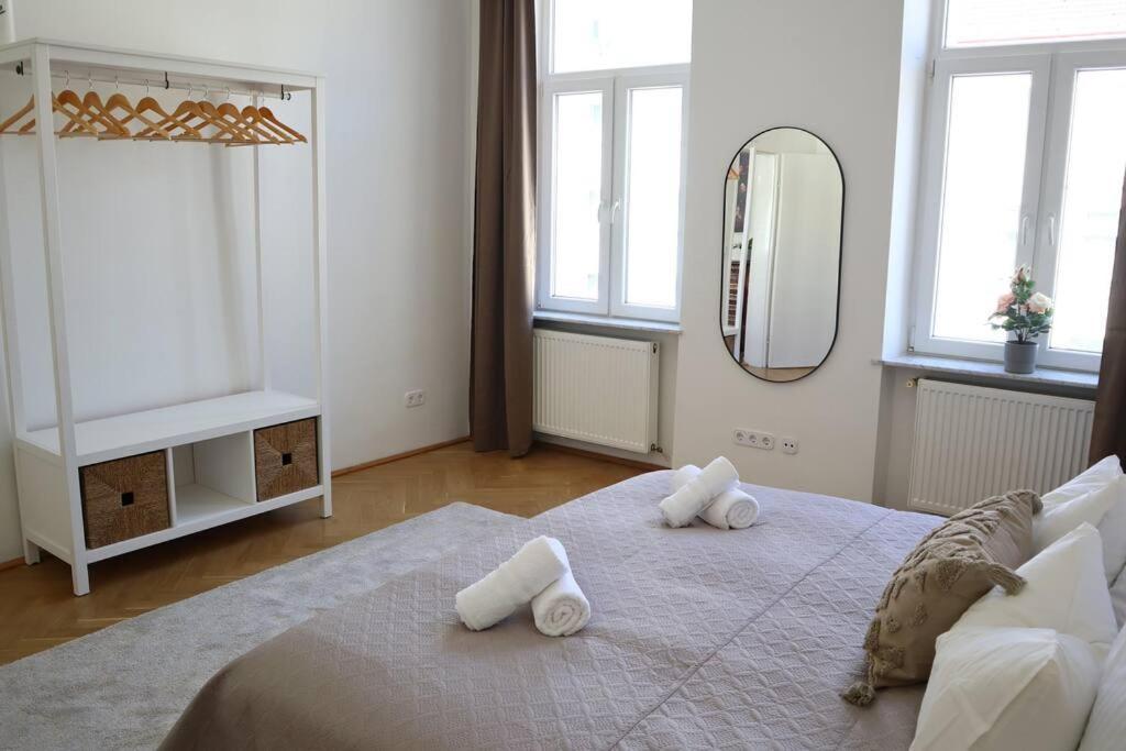 Bloom - Cozy Apartment, 5 Stops To City Center Vienna Esterno foto